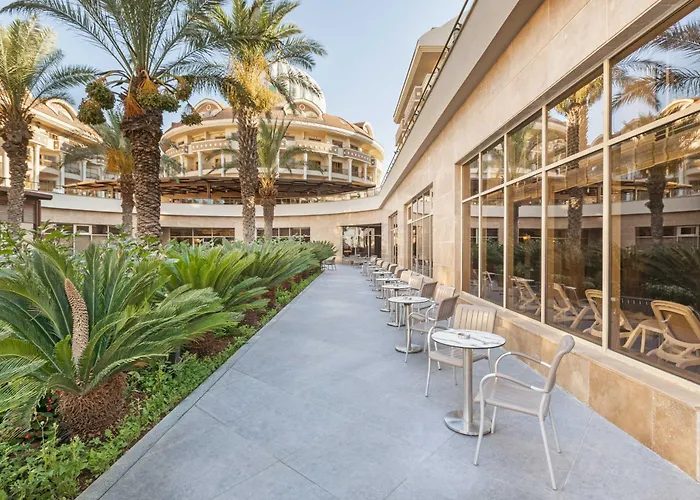 Kirman Belazur Resort & SpaSpa Hotel