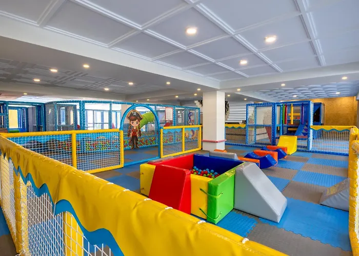 Crystal Waterworld & SpaSpa Hotel